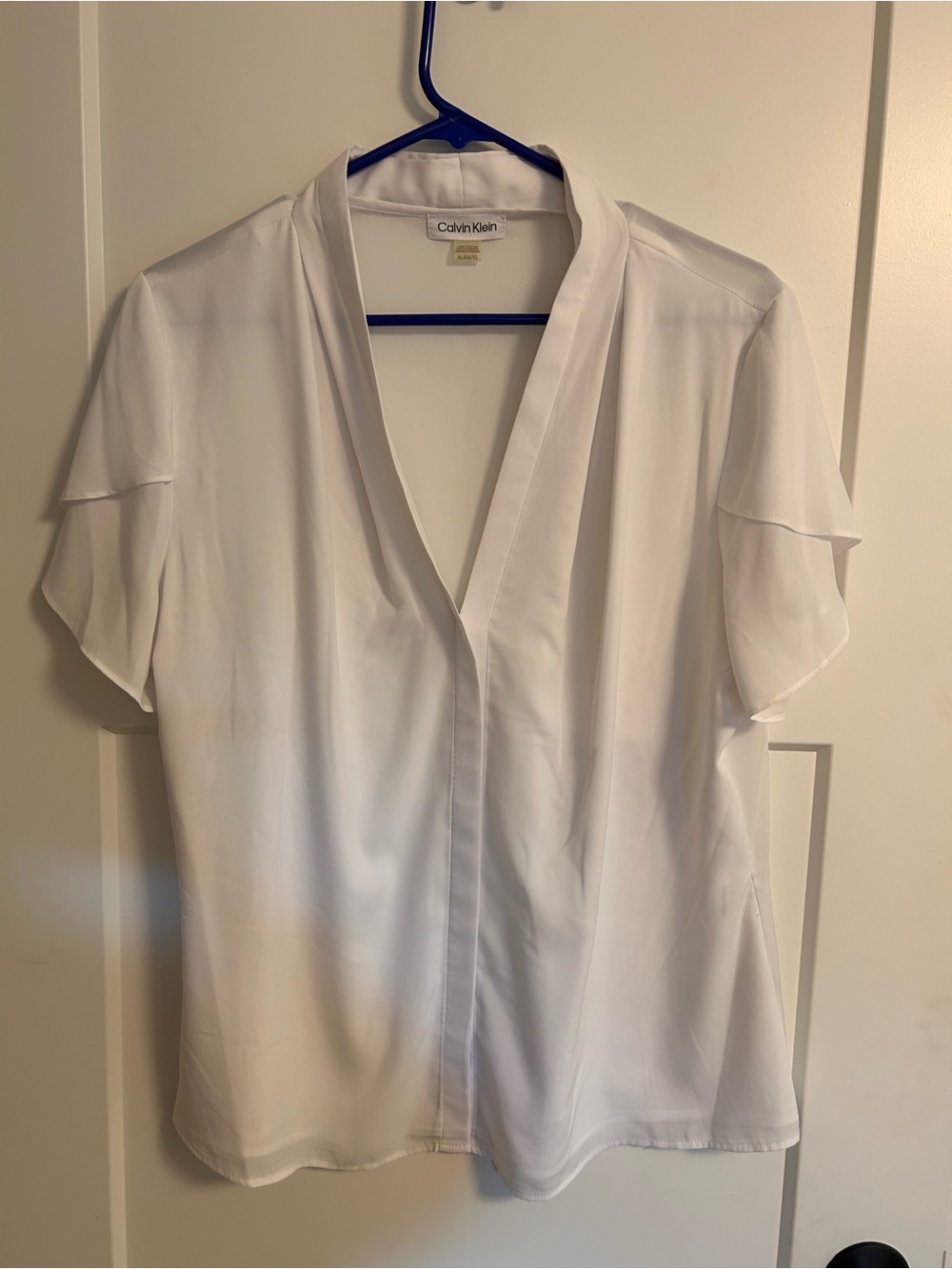 Calvin Klein Crisp White V-Neck Short Sleeve Blouse